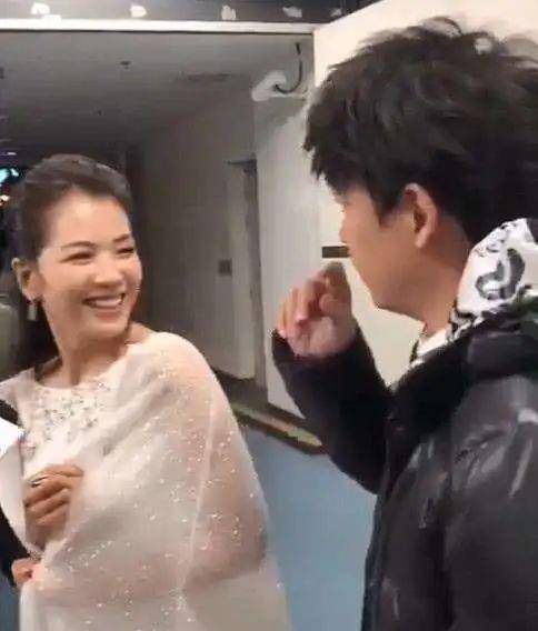 漂亮|刘涛现实中真不漂亮 ，离开修图又黑又油，都是包装出来的人设！