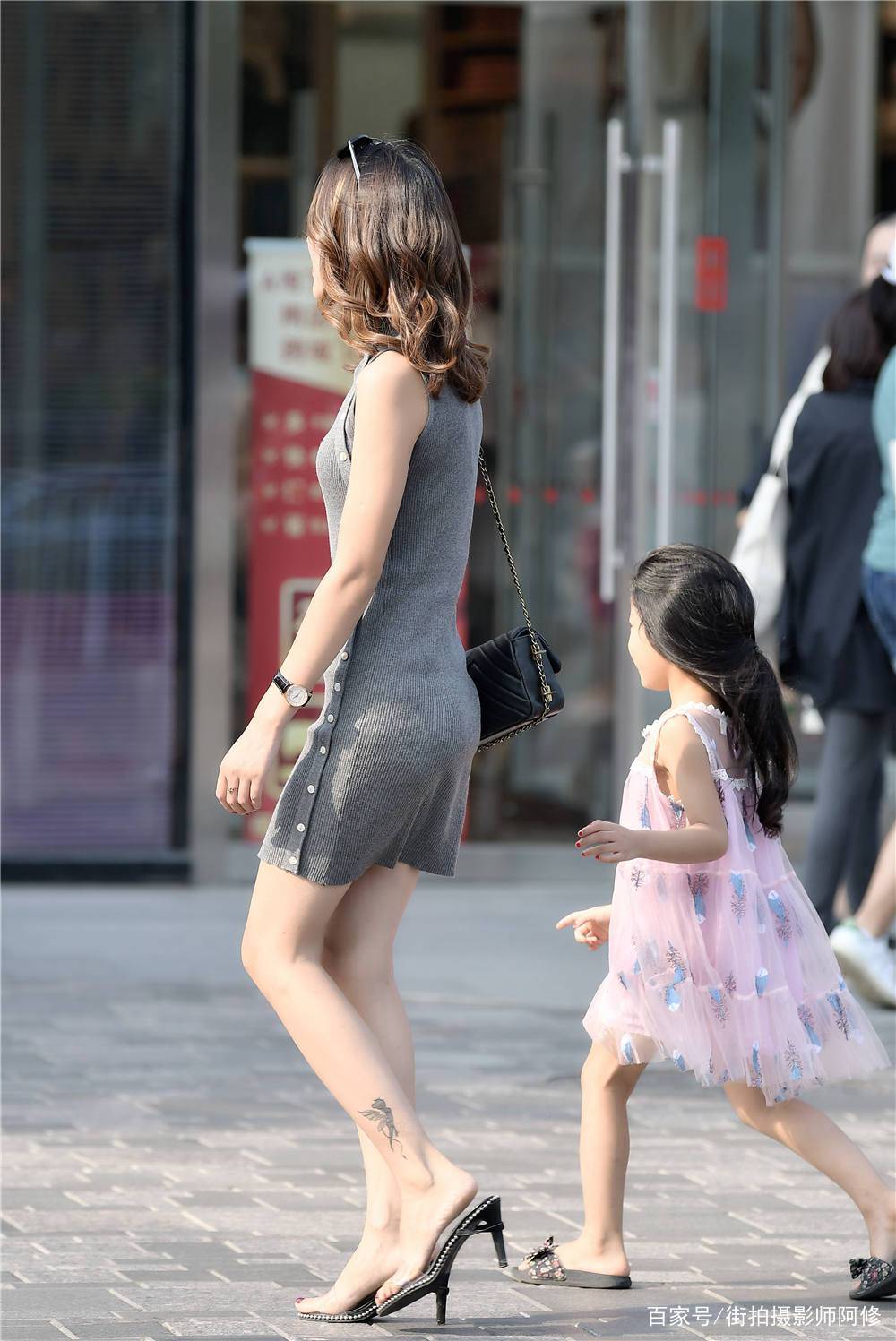 漂亮|辣妈的时尚,在于心态,不是做了妈妈,就不能穿着漂亮的衣服了