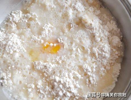 方法|早餐做烙饼，有人开水烫面有人凉水和面，做对了，烙饼柔软不硬