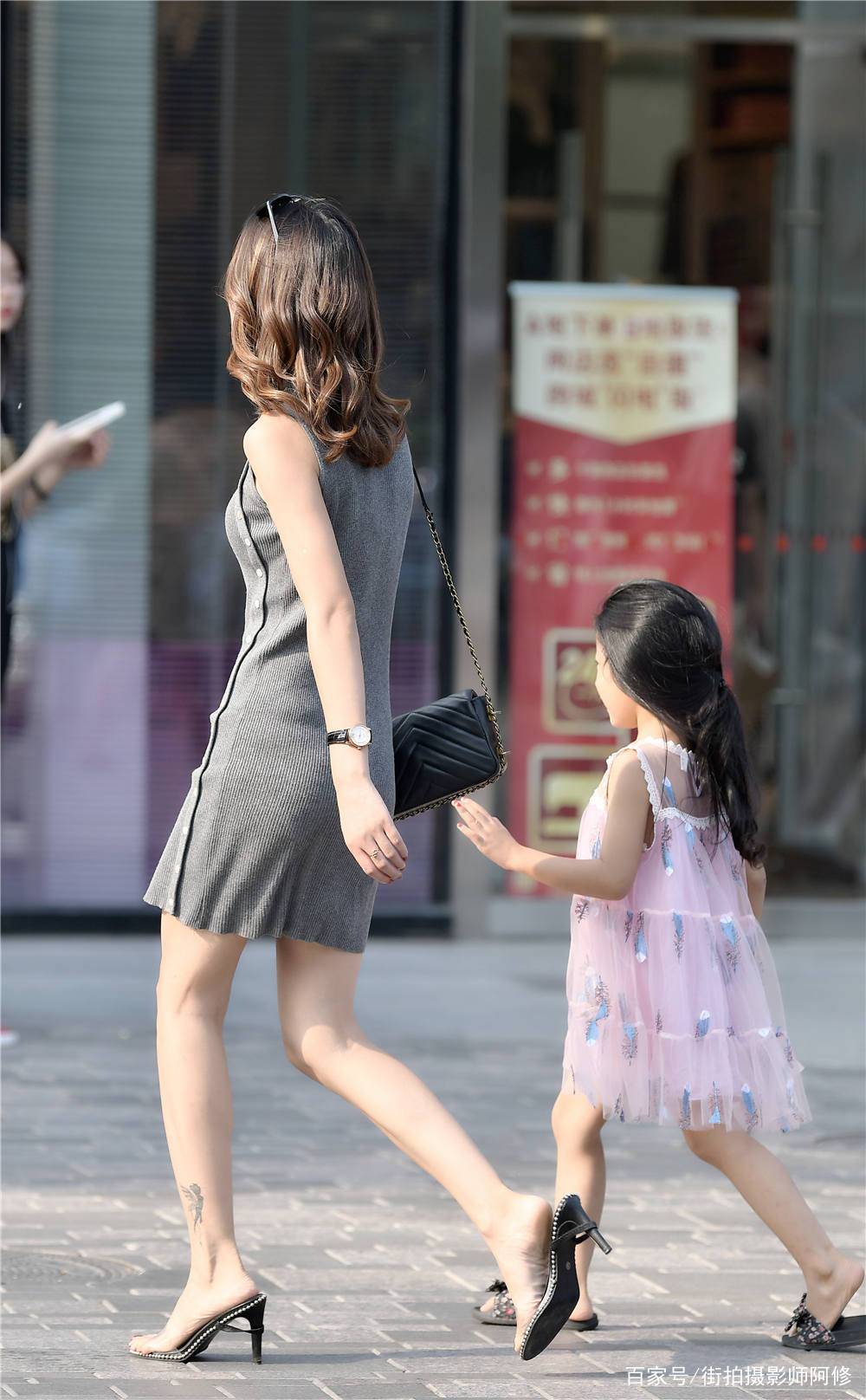 漂亮|辣妈的时尚,在于心态,不是做了妈妈,就不能穿着漂亮的衣服了