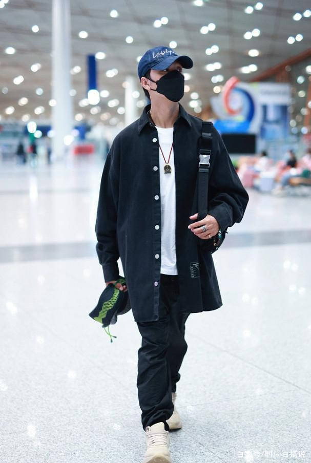 时尚|陈坤的“老头装”太低调了，一身宽松装真接地气，意外的帅气