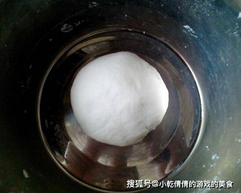 面的|香葱猪肉馅饼，不等发面不二次醒发，香酥脆皮薄馅大，吃着真过瘾