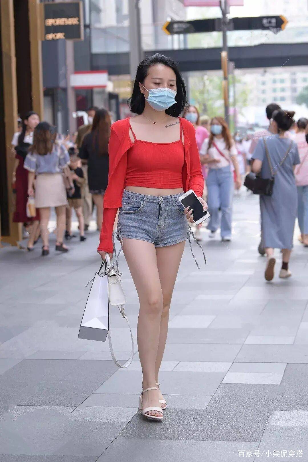 身材|穿与不穿区别很大，高跟鞋从正面诠释穿搭之美，你领悟到了吗？