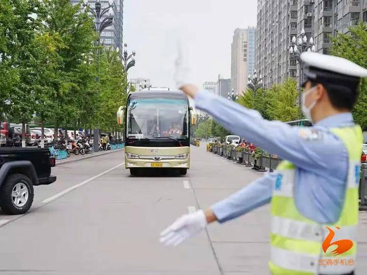 圣火|来了！她来了！ 全运会圣火火种顺利抵达宝鸡