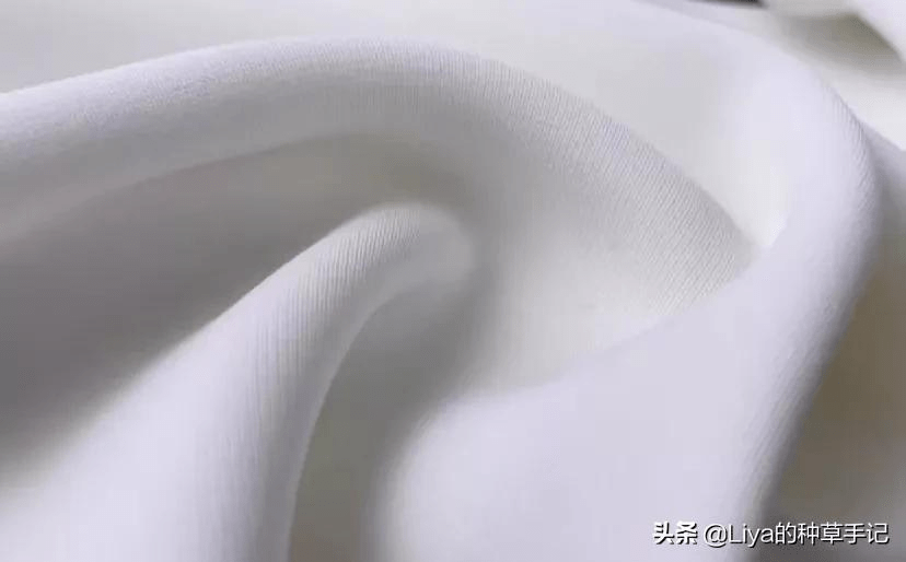 Liya|下半年买裤子，我推荐你这6条
