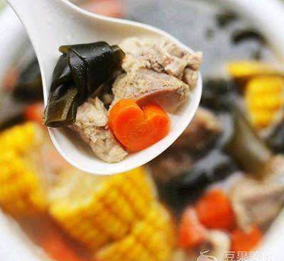 天气|#花10分钟,做一道菜!#玉米海带筒骨汤
