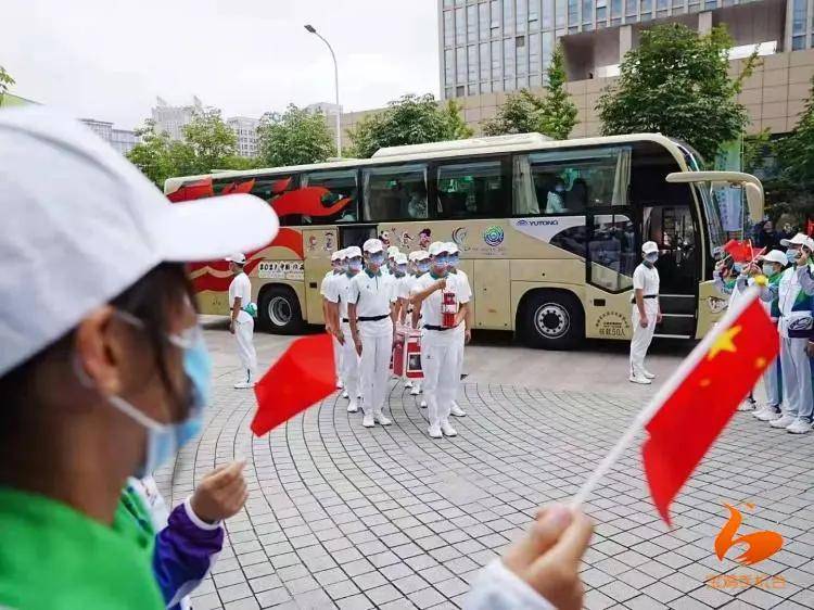 圣火|来了！她来了！ 全运会圣火火种顺利抵达宝鸡