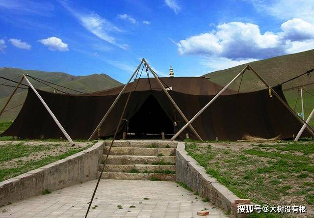 青海这座帐篷寺庙用1920斤牦牛毛做成，可容600人，随时能搬走