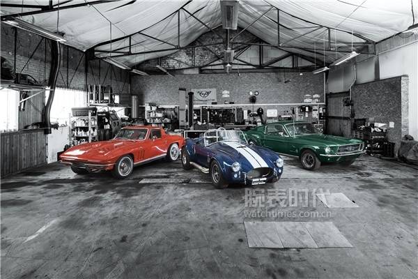 百年灵这是要飞起啊！TOP TIME CLASSIC CARS SQUAD腕表也太好看了吧
