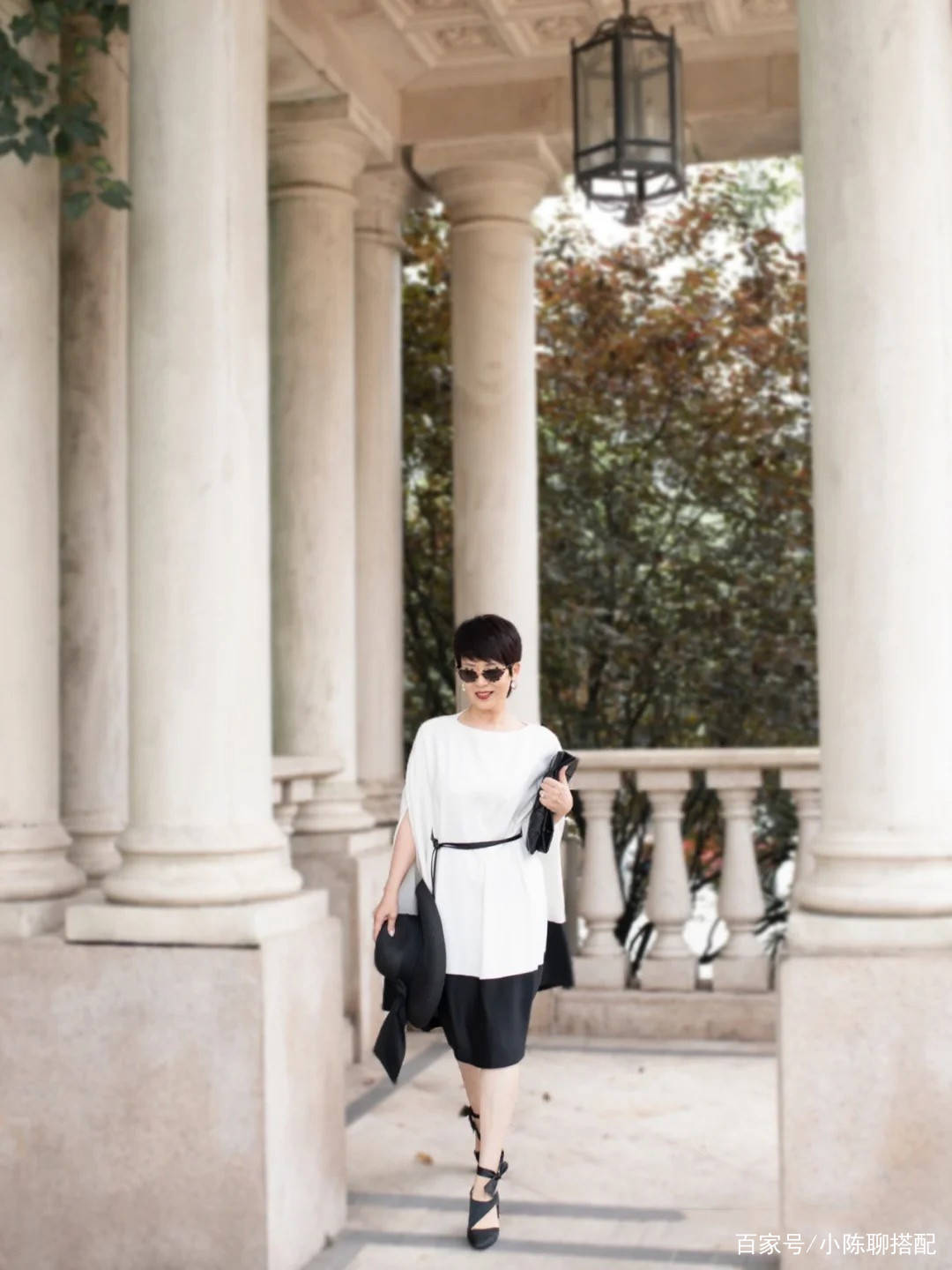 下装|懂穿的女人不显老！百用不厌的“焦点穿搭”，学会才更优雅气质