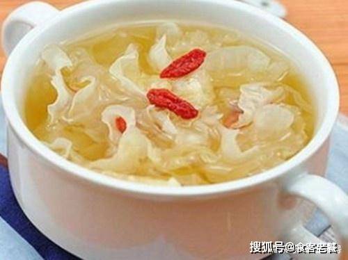 银耳汤怎么熬才出胶多 bcf4dde5d0dc4859aa5e249277373194.jpeg