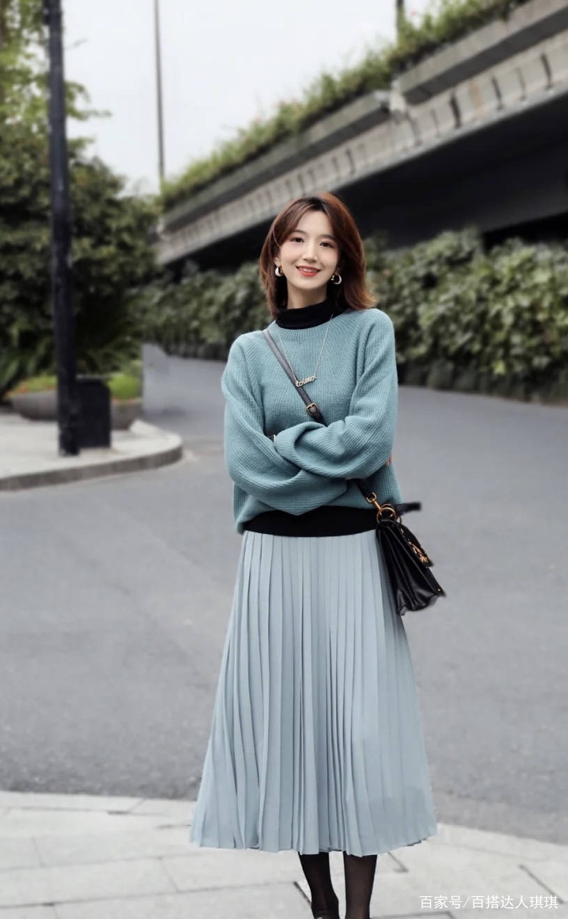 颜色|气质深深，小个子的秋冬季温暖叠穿搭配