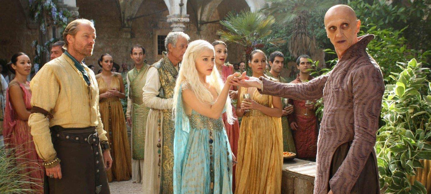 色调|《权力的游戏》“龙妈”丹妮莉丝最漂亮的服装TOP10