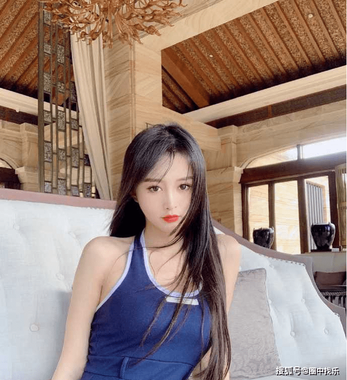 海航校花,170cm的她,直角肩太性感