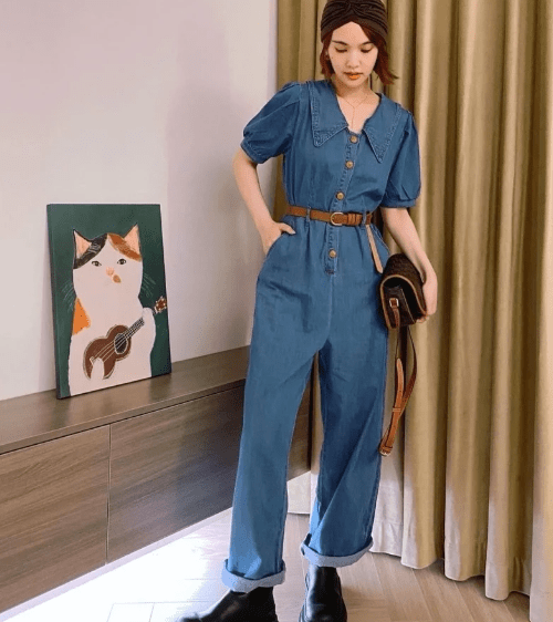 杨丞琳|杨丞琳圆脸太减龄，穿牛仔连体裤像18岁少女，活力四射很时尚