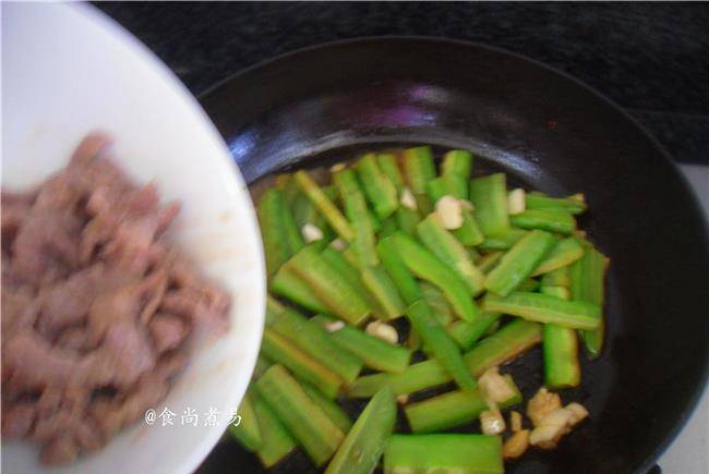 炒什么菜放蚝油比较好 4860ef7ee04a4ade91627a2a3823e19e.jpeg