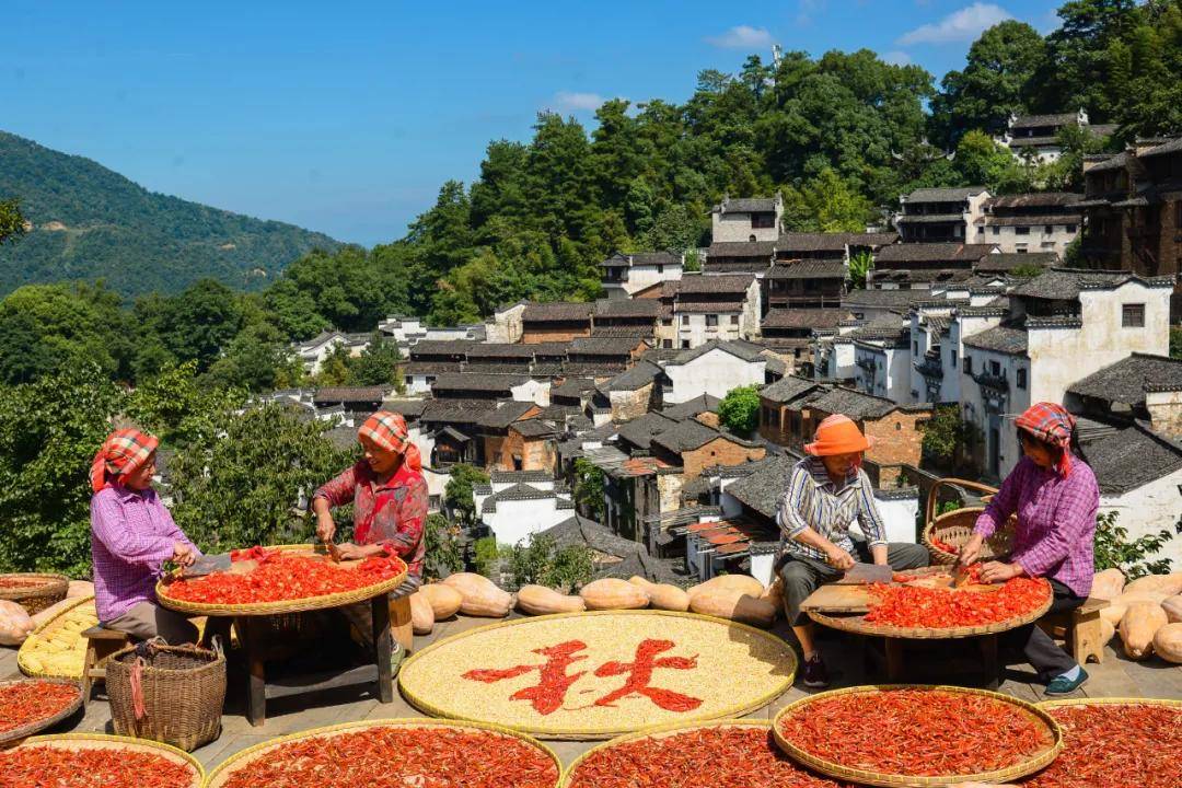 中國的秋天在婺源:從曬秋開始,到紅楓謝幕