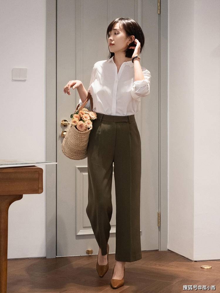 下半身|姚晨的穿搭才叫高级，白衬衫配高腰西装裤，40+女人可直接照穿