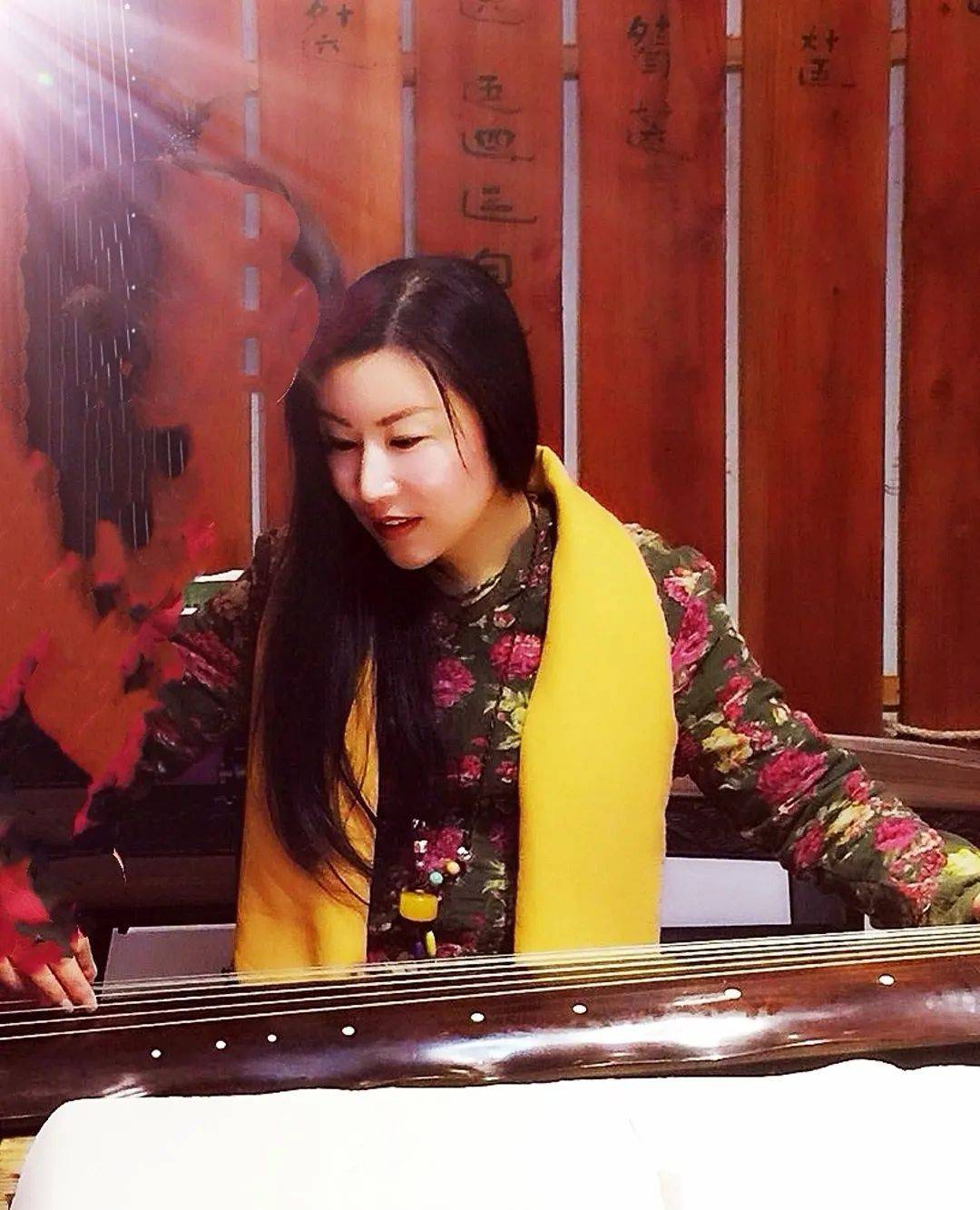 袁敏,江苏省作家协会会员,江苏省诗词协会会员,江苏省杂文学会会员