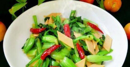 番茄炒什么青菜 e5364e32bb544c1fb30dac67ad0b5104.jpeg