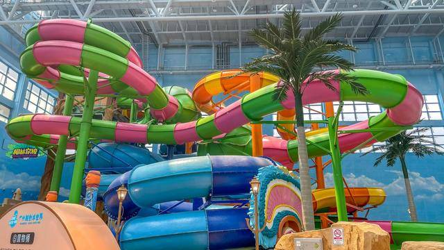 原创广州玩水新地标华南最大的室内恒温造浪池超适合拍照打卡