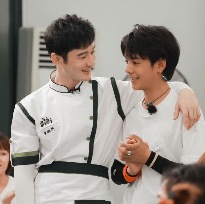 要说《中餐厅》这档综艺节目,确实是非常精彩,很多小伙伴也是