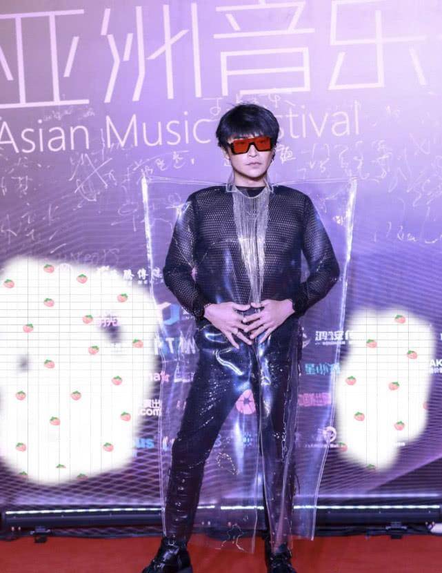 渔网|陈志朋“辣眼穿着”火了，忍了图一，扛住了图二，再看到图四