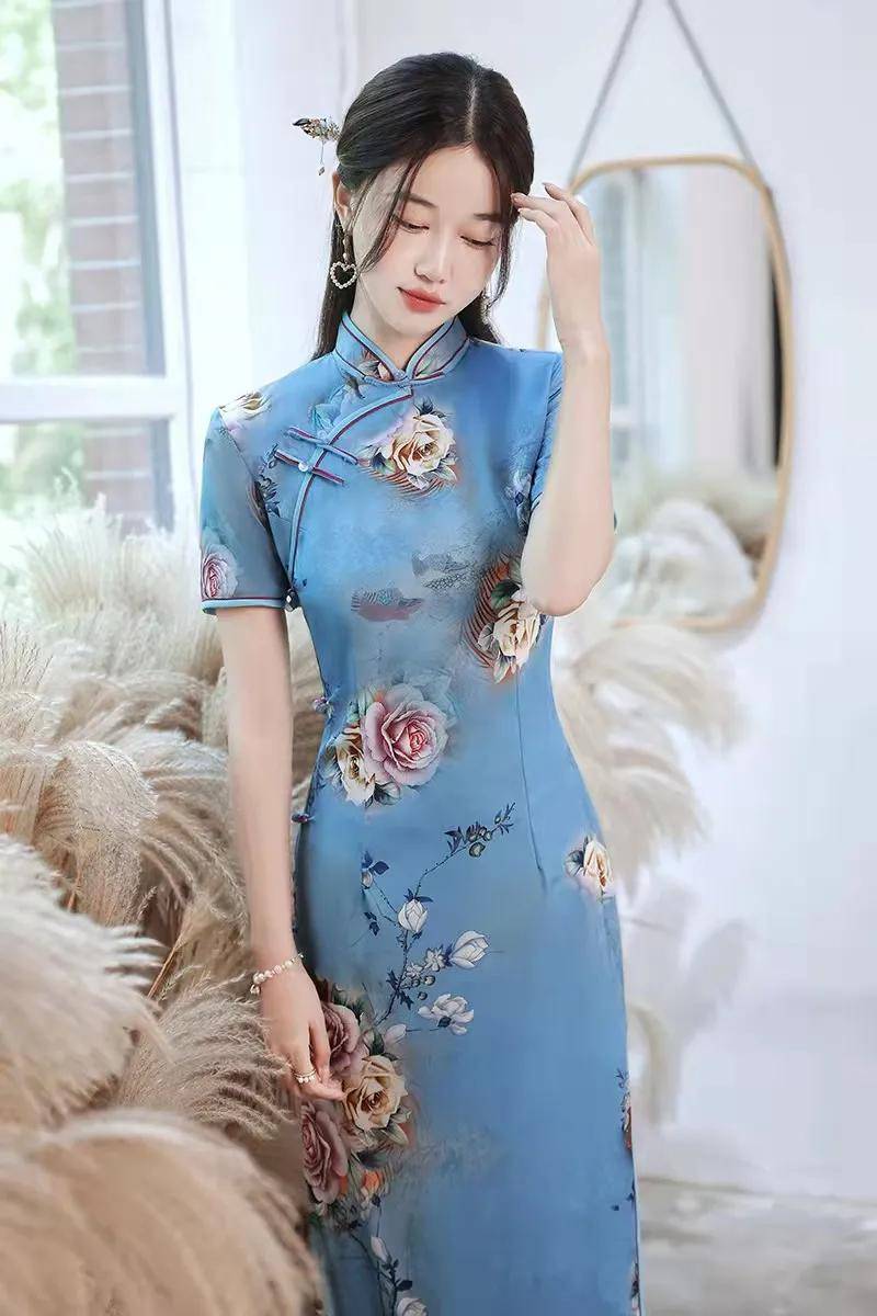 尤怜|我想作为一个女人,自从遇见一袭长裙改良旗袍,余生皆是欢喜!