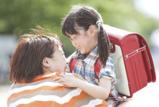 家长|娃在幼儿园是否“被喜欢”，监控未必看得全，家长需观察3个方面