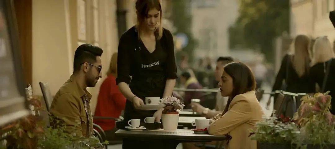 治愈|脑洞大、欢乐多，这部印度高分悬疑片也太治愈了！