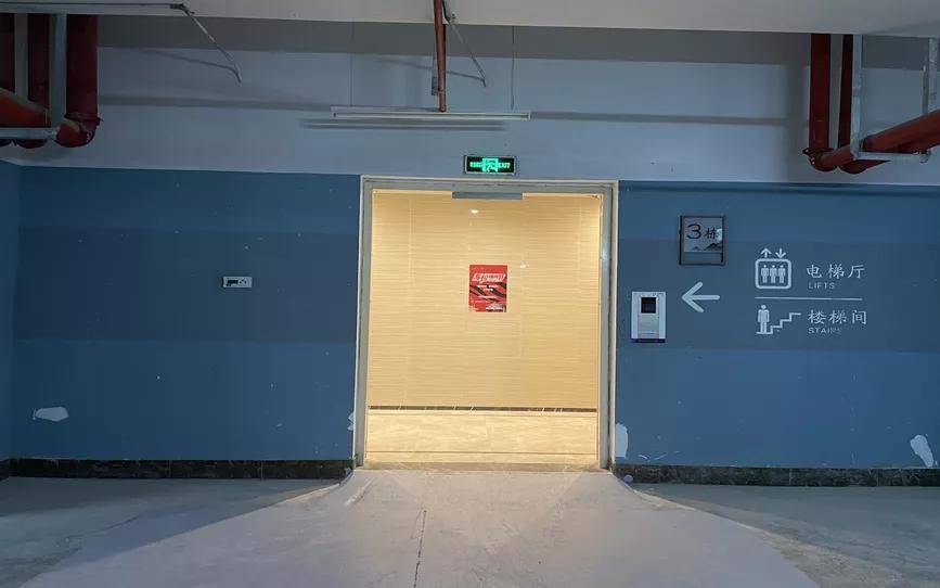 朋友圈怎么改成动态 4bb4e8a2a0d04d61810105dd98dd3125.jpeg