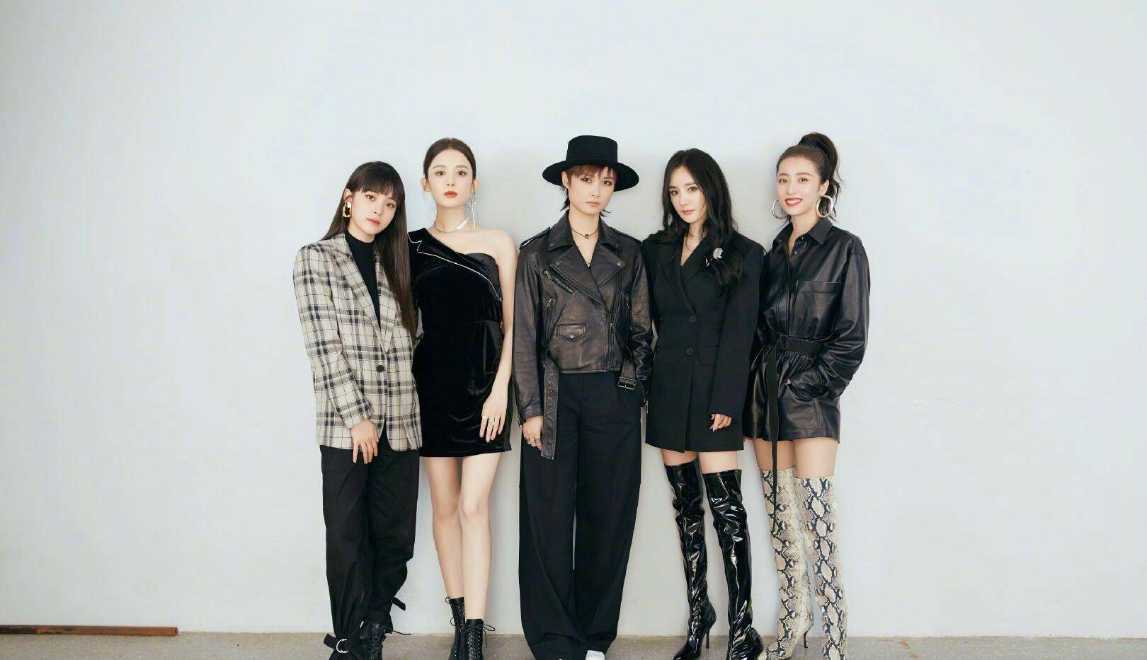 娜比|李宇春气场太强，与娜扎和欧阳娜娜同框也不输，女王不愧是女王