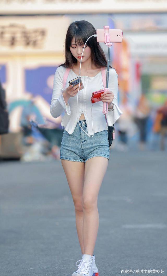 bf|酷酷装扮的瑜伽裤充满青春的时尚活力,展示时尚风情,精致时尚