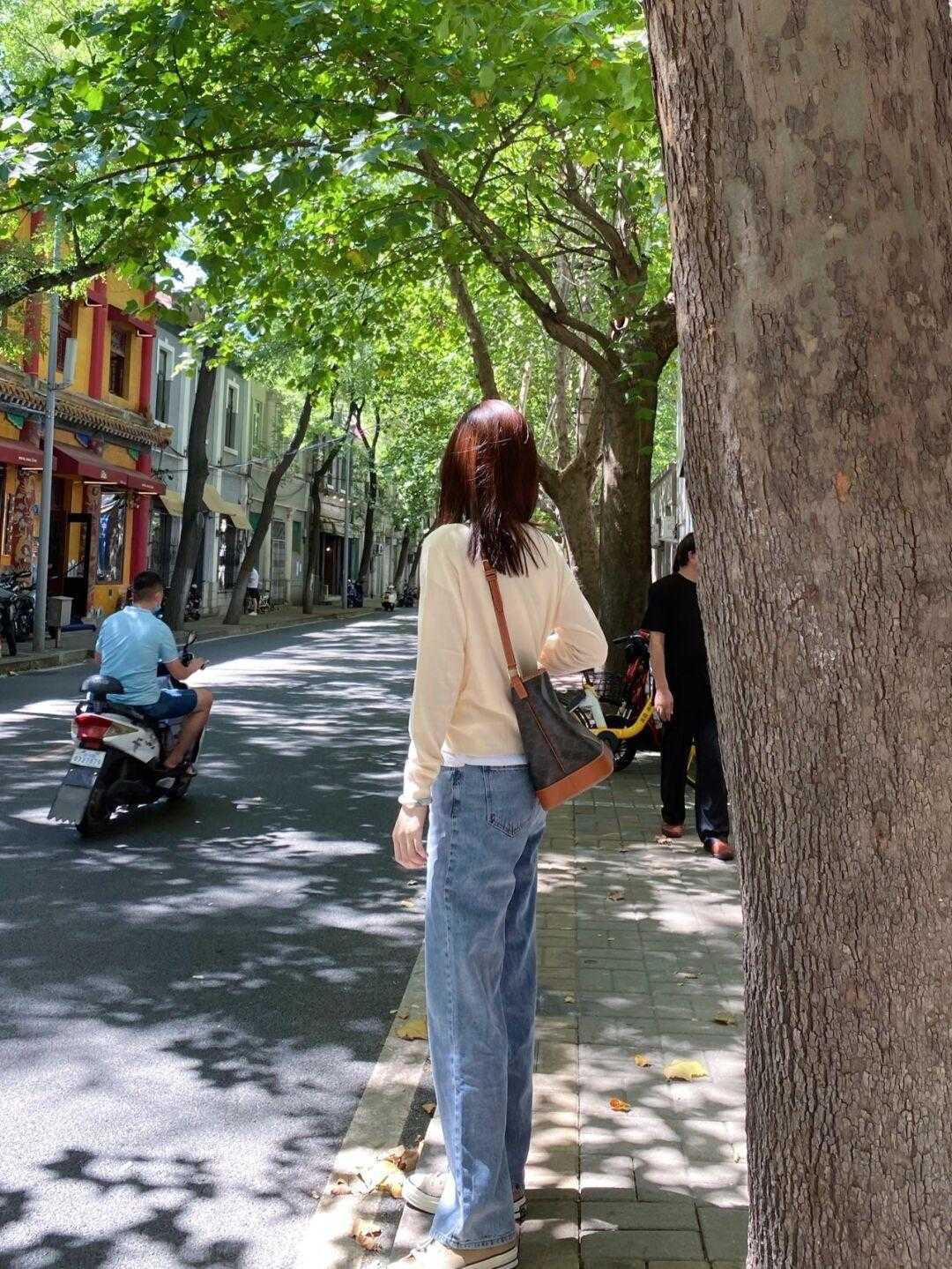 颜色|秋天裤子不用买太多,这几款就够了,显高还修身,高级洋气又减龄