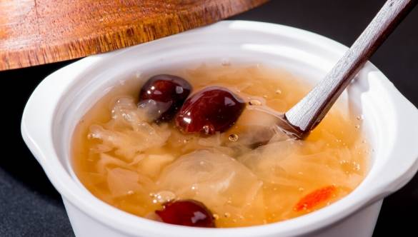 肝脏|27岁女老师大便异样，医生：肝已“硬如石头”，这种“汤”别喝了