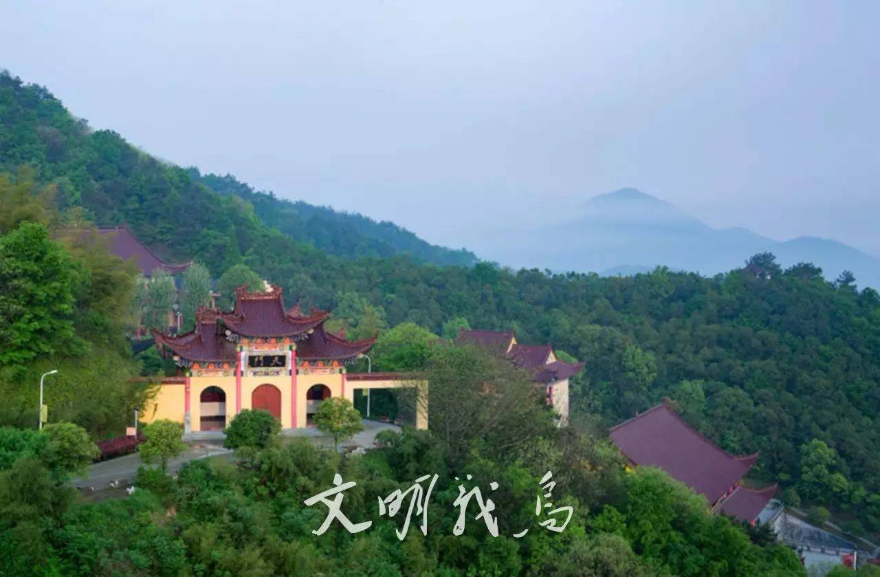 心跳義烏丨去龍山寺看一場壯闊的日出