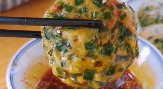 虾皮|韭菜和西红柿的新吃法,很多人都没吃过,一上桌准备抢光