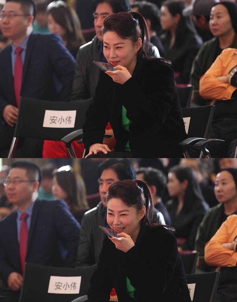 黑色|“最美潘金莲”王思懿的气质真不错，穿的很简单，依旧很有女人味