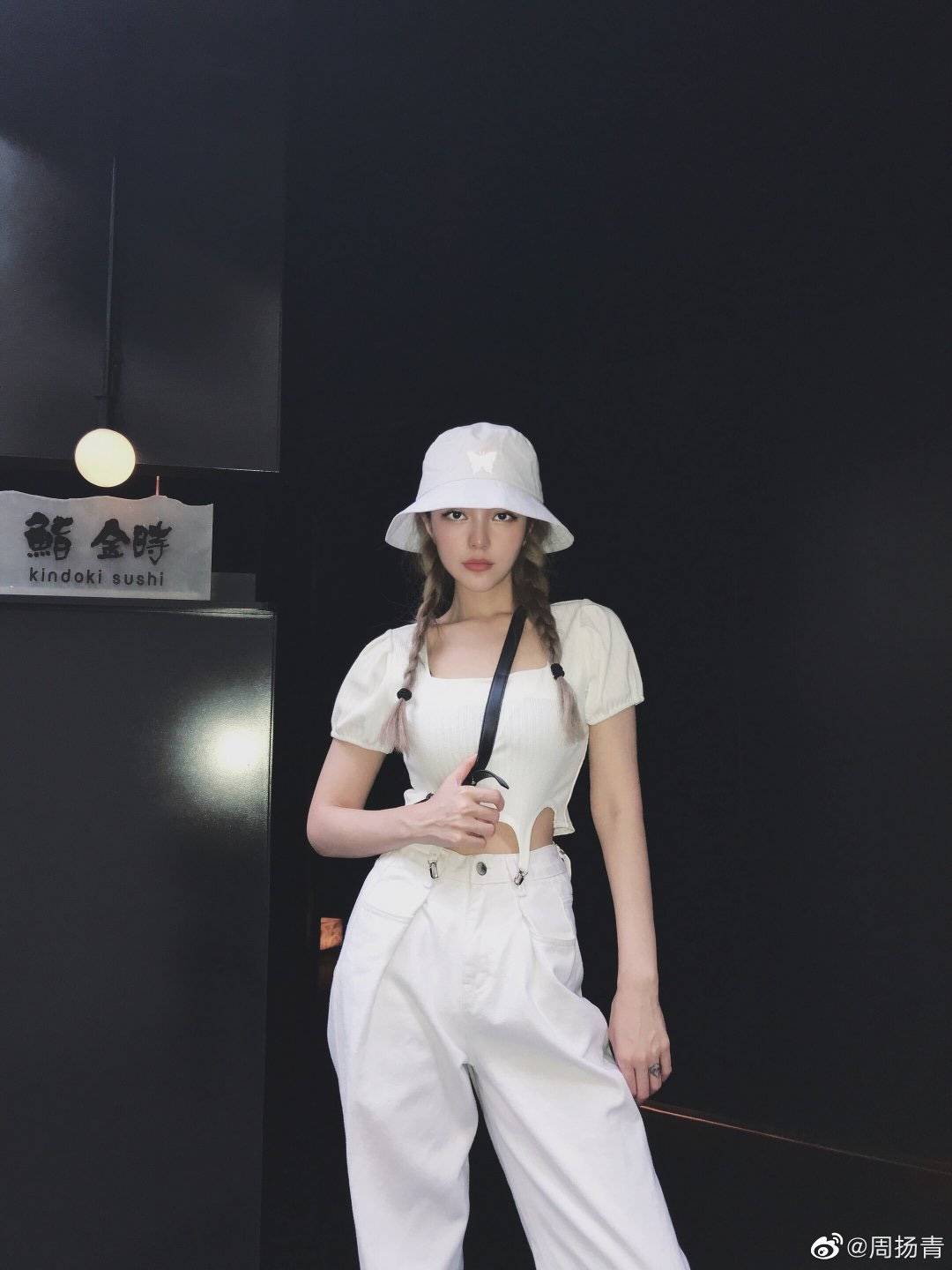 cos|31岁周扬青cos紫霞，满屏朦胧梦幻，唯美的就像一幅画！