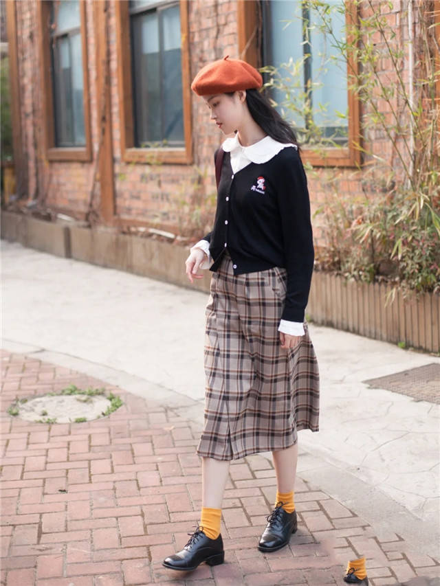 身材|“平头鞋”才是今春的最大惊喜，配高筒裤，洋气高级还显瘦，好美