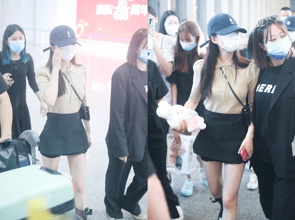 短裙|赵露思的甜度一直都挺“超标”,穿奶奶衫配短裙,笑容甜美超可爱