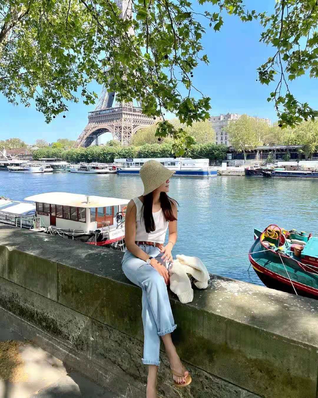 简风|“我”最会穿极简风！4类鞋子的时髦造势，赢得优雅漂亮