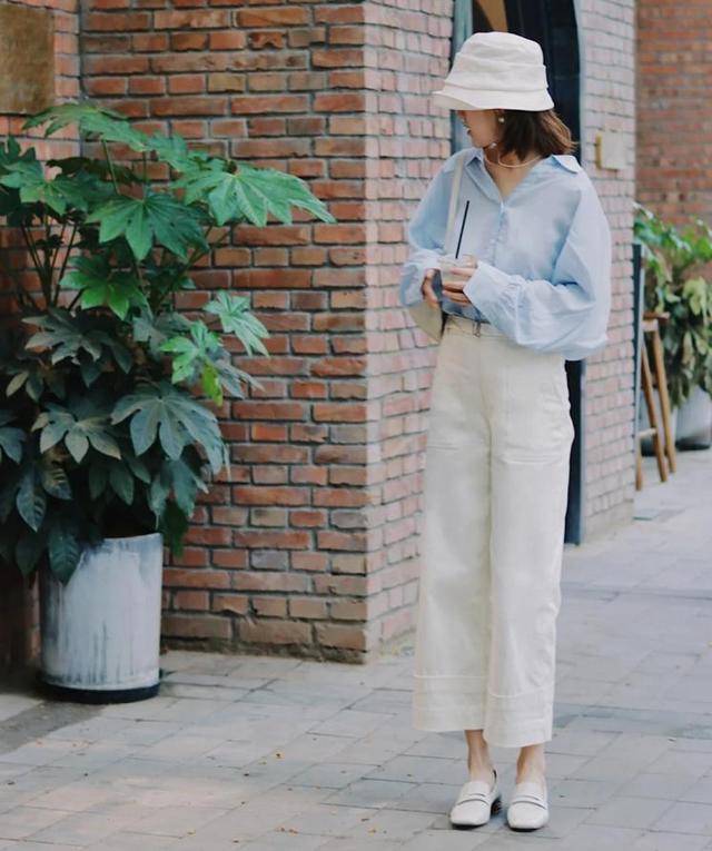 小个子|初秋，用九分裤配低跟鞋，显高又显腿长，小个子穿零出错