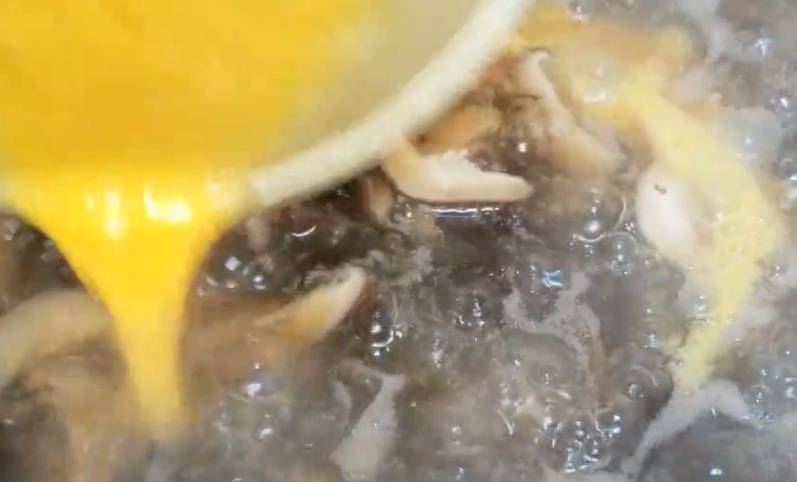 蘑菇汤鸡蛋汤怎么做好喝 da681e5b1bbc4c9ab4252ea91a69194e.jpeg