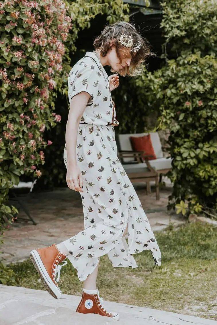 小白|“平底鞋+裙子”穿出女人最轻松,优雅的样子,巨时髦!