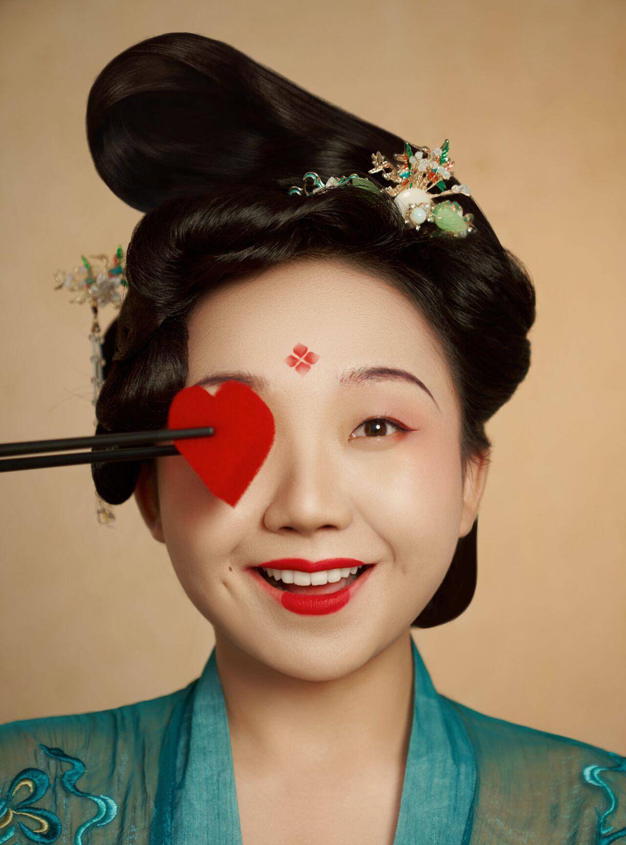 女孩子|胖女生就不能“美”了吗？当然不是！瞧瞧辣目洋子，你就知道了