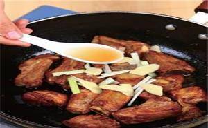 在家怎么做清蒸猪肉 f3875475cedd40eda1ebb5762c8b5e01.jpeg