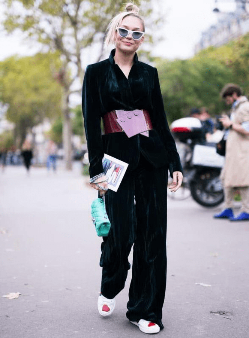 颜色|2021年入春流行“拖地裤+平底鞋”,简约舒适时髦,太好看了