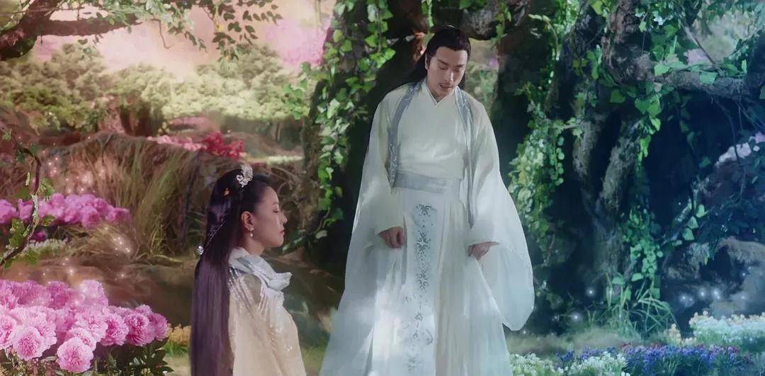 洛明轩|“她曾经热烈地爱过你,而你却负了她”7位女主谁被初恋伤得最深