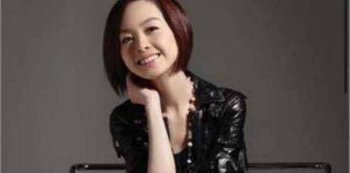 因为|51岁鲁豫想生孩子?从央视名嘴到被怼,赵本山:你这都不专业啊